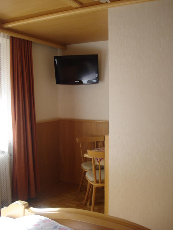 Gaestehaus Troppmair Finkenberg Habitación foto